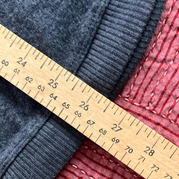 Kismet women’s XS soft Heather Gray Knit Top - Picture 6 of 15